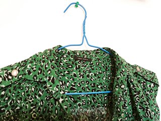 Blusa verde animal print