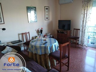 Piso en venta en Poniente-Norte - Miralbaida - Parque Azahara en Córdoba