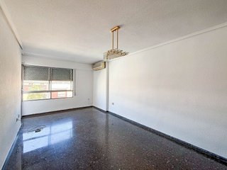 Piso en venta en Camí fondo en Valencia