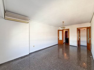 Piso en venta en Camí fondo en Valencia