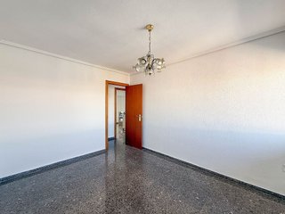 Piso en venta en Camí fondo en Valencia