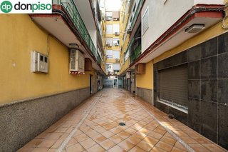 Piso en venta en Barrio de Zaidín en Granada