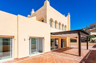 Ático en venta en Santa María en Marbella