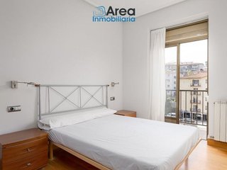 Piso en venta en Intxaurrondo en San Sebastián-Donostia