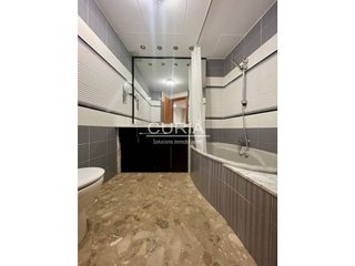 Piso en venta en Príncep de Viana - Clot -Xalets Humbert Torres en Lleida