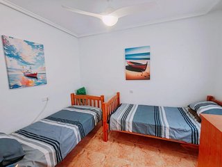 Chalet en venta en La Siesta - El Salado - Torreta en Torrevieja
