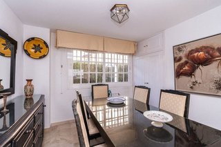 Casa pareada en venta en Costabella en Marbella