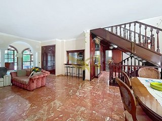 Chalet en venta en Palomares del Río