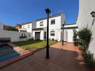 Casa adosada en venta en La Línea de la Concepción ciudad en Línea de la Concepción (La)