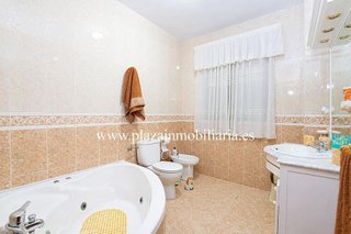 Chalet en venta en Hoya del Molino en Lucena