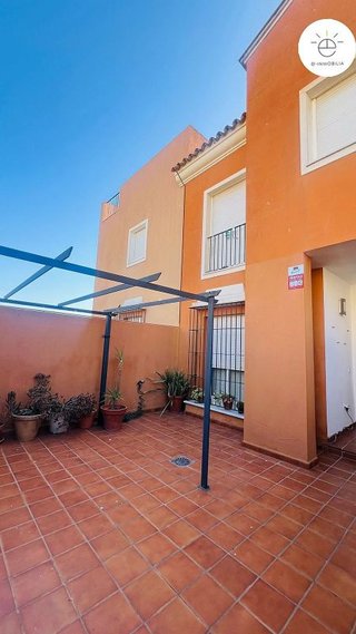 Casa adosada en venta en Medina-Sidonia