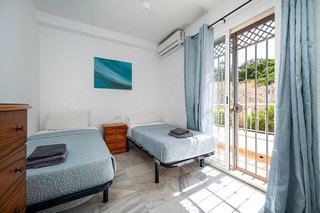 Casa adosada en venta en Chaparil - Torrecilla en Nerja
