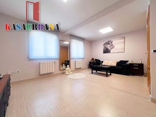 Casa adosada en venta en Hispanoamérica - Comunidades en Valdemoro