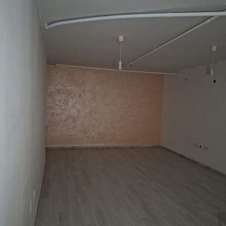 Local comercial en alquiler en Ricardo Soriano en Marbella