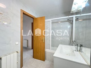 Piso en venta en Artigas - Llefià en Badalona
