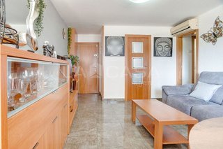 Piso en venta en Bellvitge en Hospitalet de Llobregat, L´