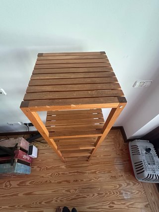 Estantería de madera Ikea