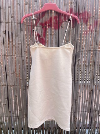 Vestido Zara Beige Adornado con flores