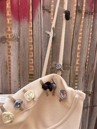 Vestido Zara Beige Adornado con flores
