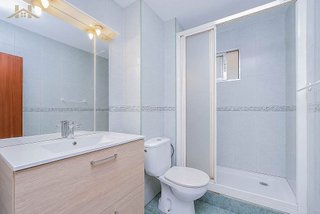 Piso en venta en Reyes en Parla