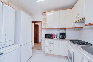Piso en venta en Reyes en Parla