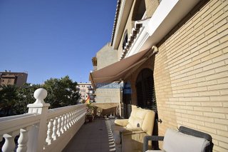 Dúplex en venta en Avda. de Abril. - 9 de octubre en Sagunto