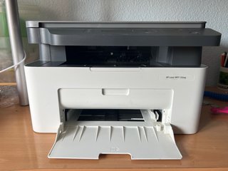 Impresora HP Laser MFP 135wg