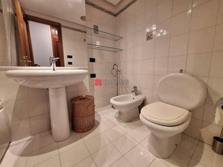 Piso en venta en Ensanche - Sar en Santiago de Compostela