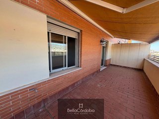 Piso en venta en Santa Rosa - Valdeolleros en Córdoba
