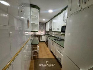 Piso en venta en Santa Rosa - Valdeolleros en Córdoba