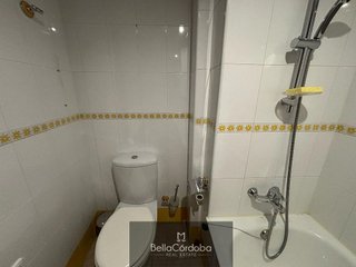 Piso en venta en Santa Rosa - Valdeolleros en Córdoba
