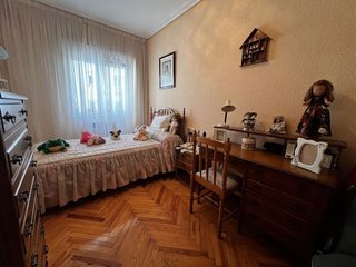 Piso en venta en Numancia - San Fernando en Santander
