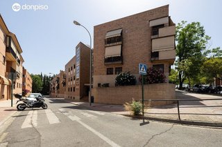 Piso en venta en Bola de Oro - Serrallo en Granada