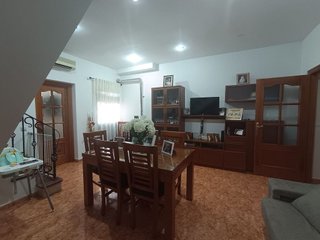 Casa adosada en venta en Carolina (La)