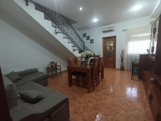 Casa adosada en venta en Carolina (La)