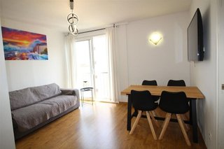 Piso en venta en Port - Les Planasses en Escala, L´