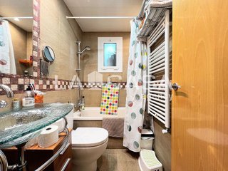 Piso en venta en Artigas - Llefià en Badalona