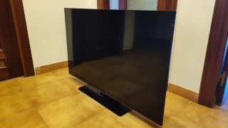 Loewe bild 1.43 UHD LED TV