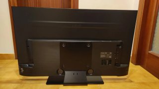 Loewe bild 1.43 UHD LED TV