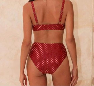 Bikini de lunares rojo y blanco