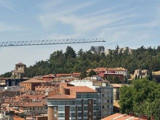Piso en venta en Plaza España - Villa Pilar - Reyes Católicos - Vadillos en Burgos
