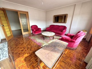 Piso en venta en Plaza España - Villa Pilar - Reyes Católicos - Vadillos en Burgos