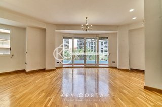 Piso en venta en Ensanche - Diputación en Alicante
