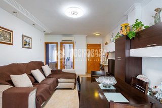 Piso en venta en Zona Hispanidad-Vivar Téllez en Vélez-Málaga