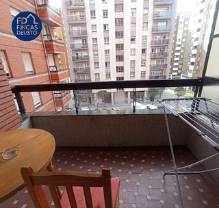 Piso en venta en San Pedro de Deusto-La Ribera en Bilbao