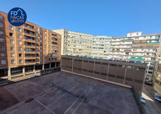 Piso en venta en San Pedro de Deusto-La Ribera en Bilbao