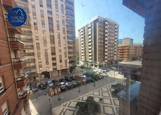 Piso en venta en San Pedro de Deusto-La Ribera en Bilbao