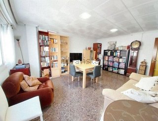 Piso en venta en Zona Avenida al Vedat en Torrent