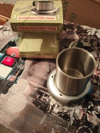 Scaldatazza USB con tazza in acciaio inox .nuova.