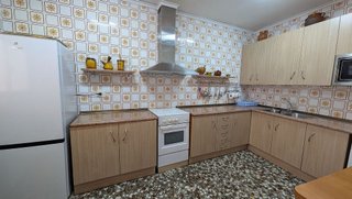 Casa adosada en venta en Tarazona de la Mancha